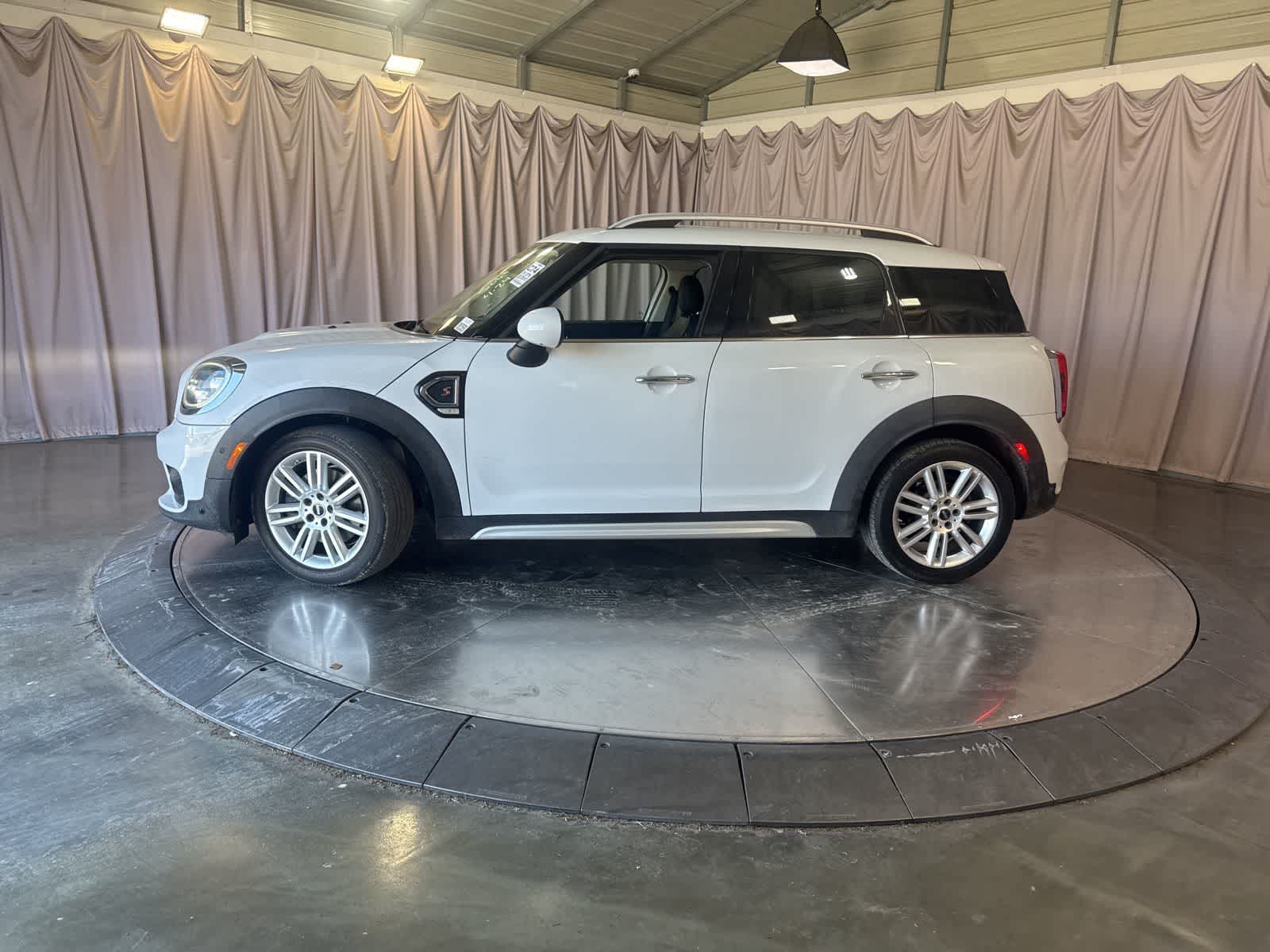 Thumbnail: 2017 MINI Cooper Countryman - 8
