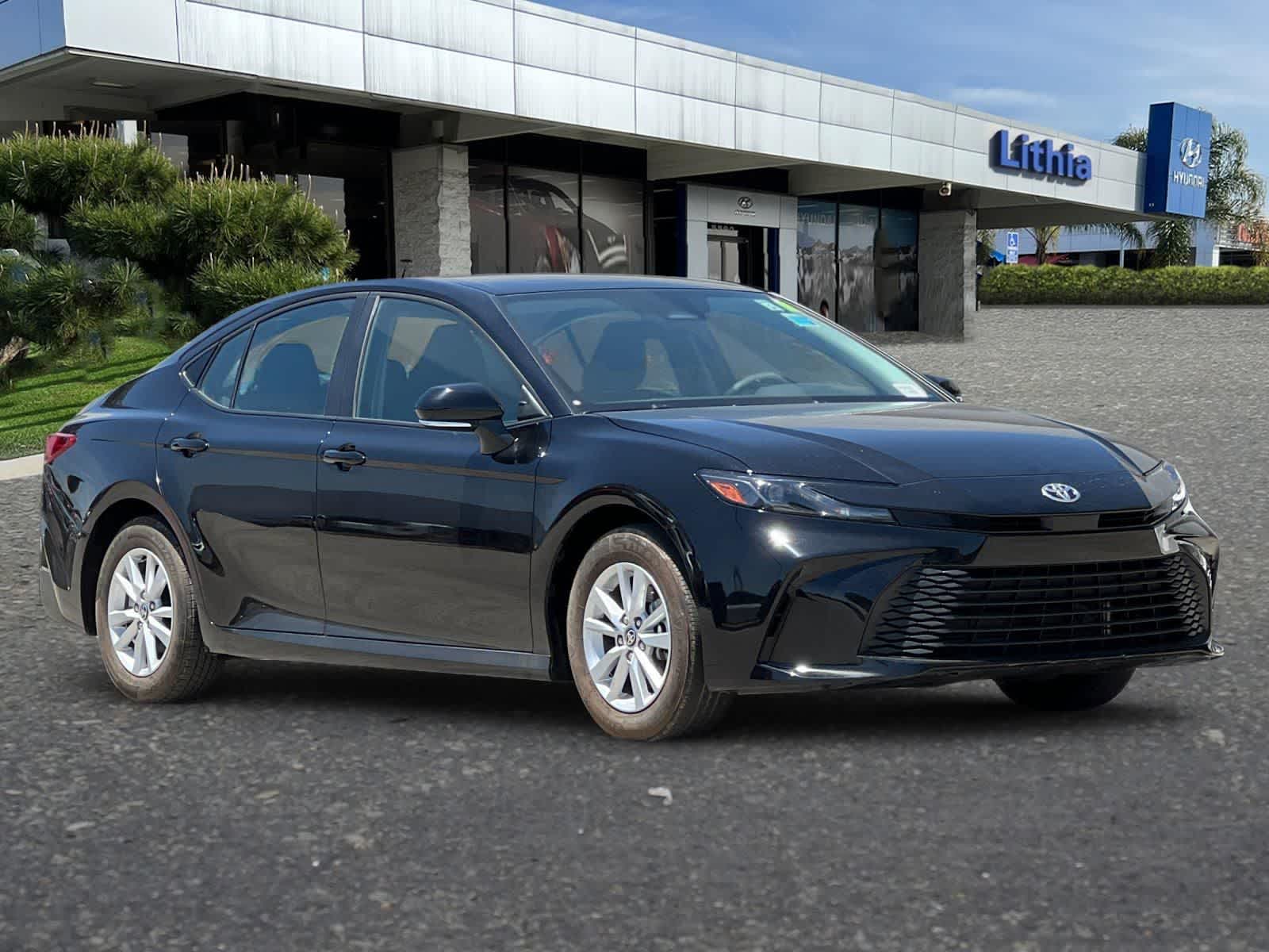 Thumbnail: 2025 Toyota Camry - 10