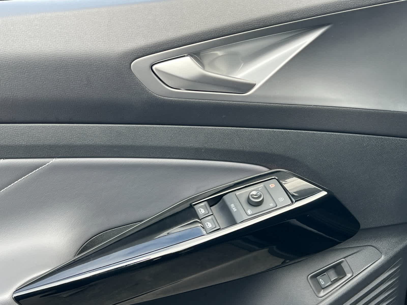 Thumbnail: 2023 Volkswagen ID.4 - 13