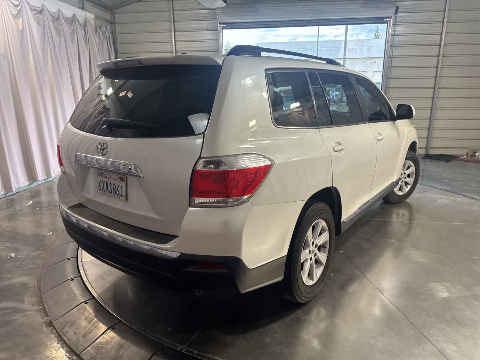 2012 Toyota Highlander SE FWD photo 4