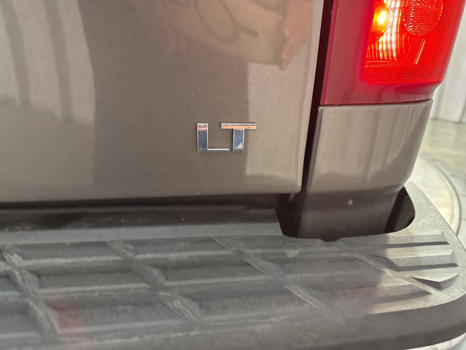 Thumbnail: 2013 Chevrolet Silverado 1500 - 17