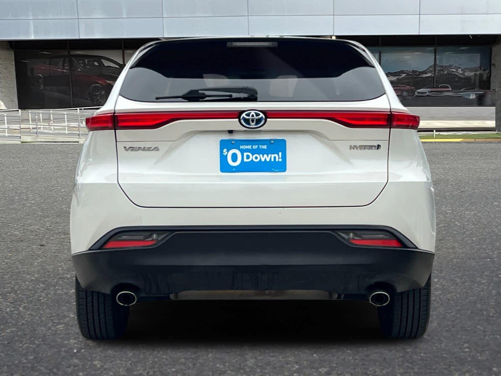 Thumbnail: 2022 Toyota Venza - 8