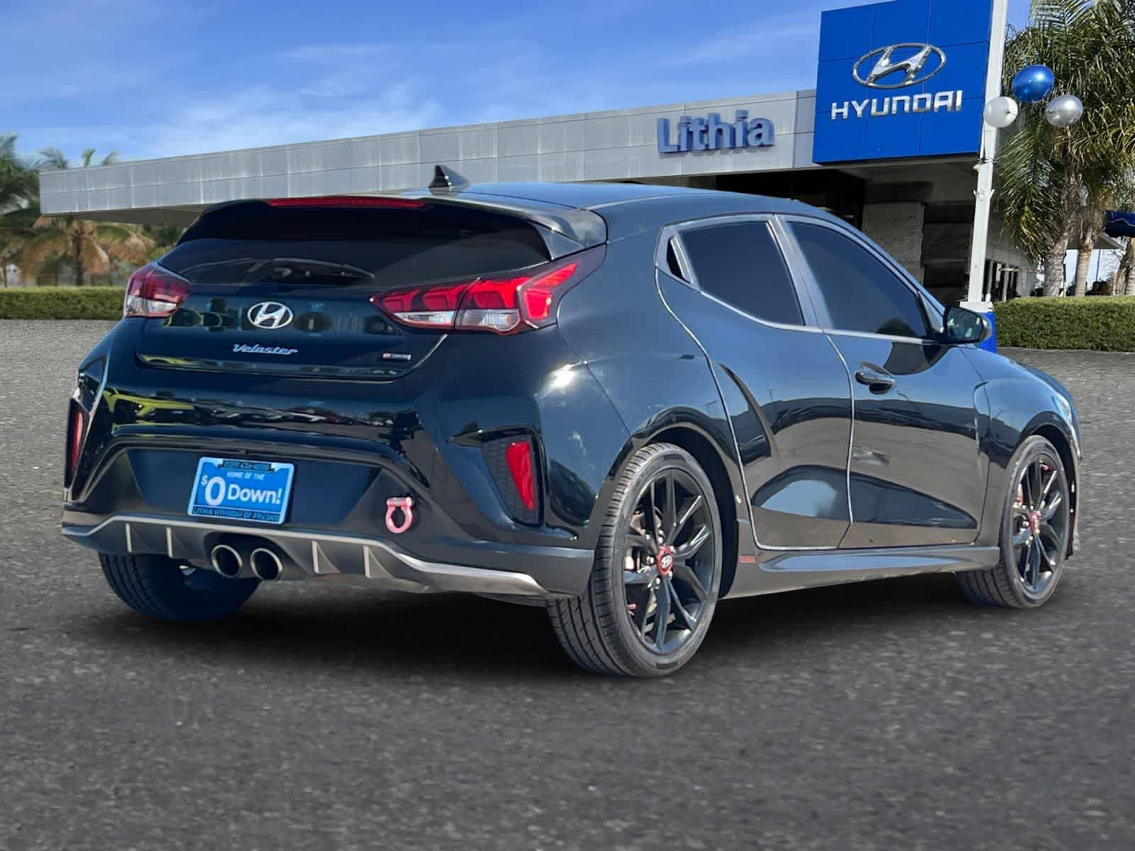 Thumbnail: 2019 Hyundai Veloster - 3