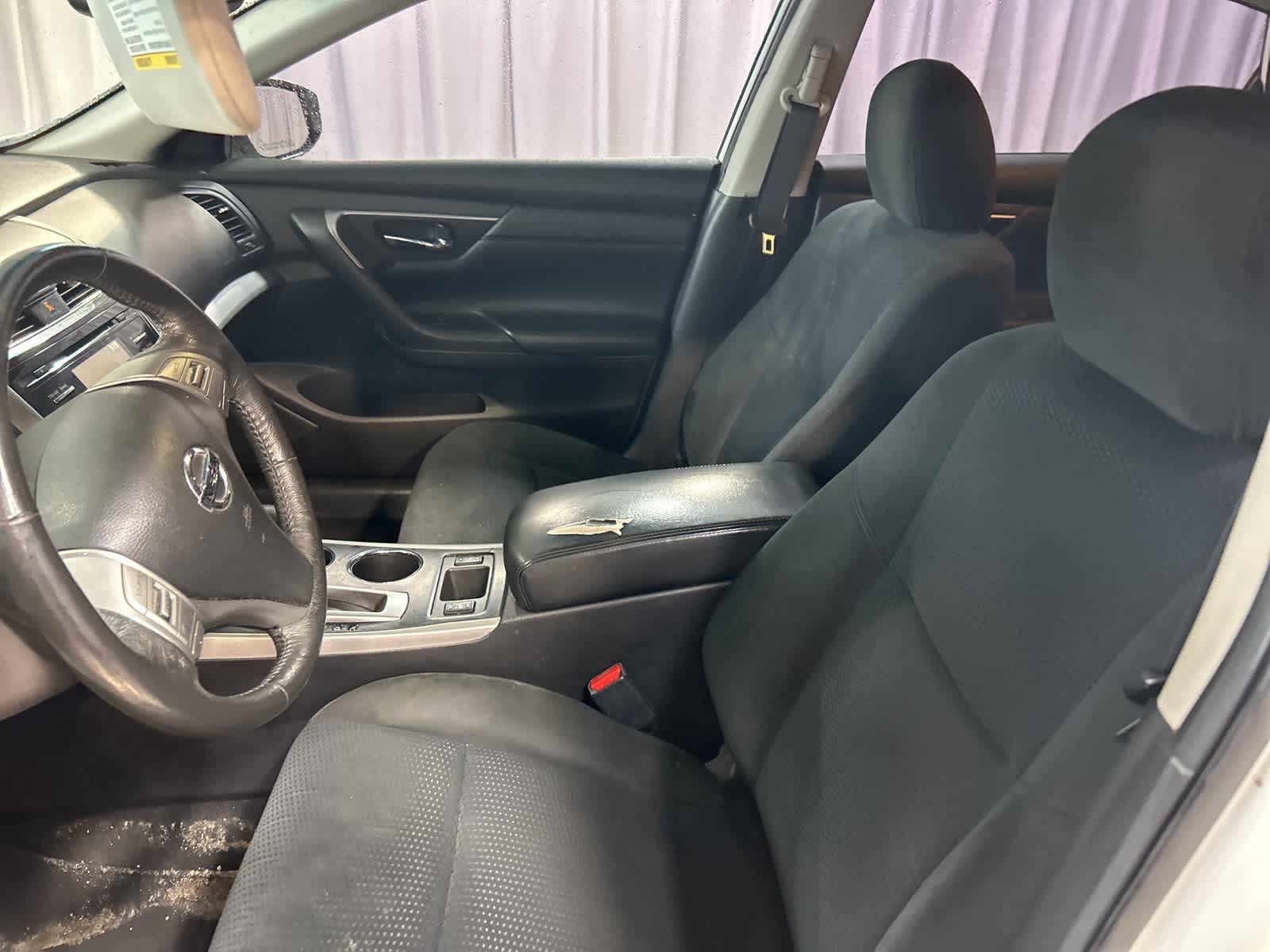 Thumbnail: 2015 Nissan Altima - 25