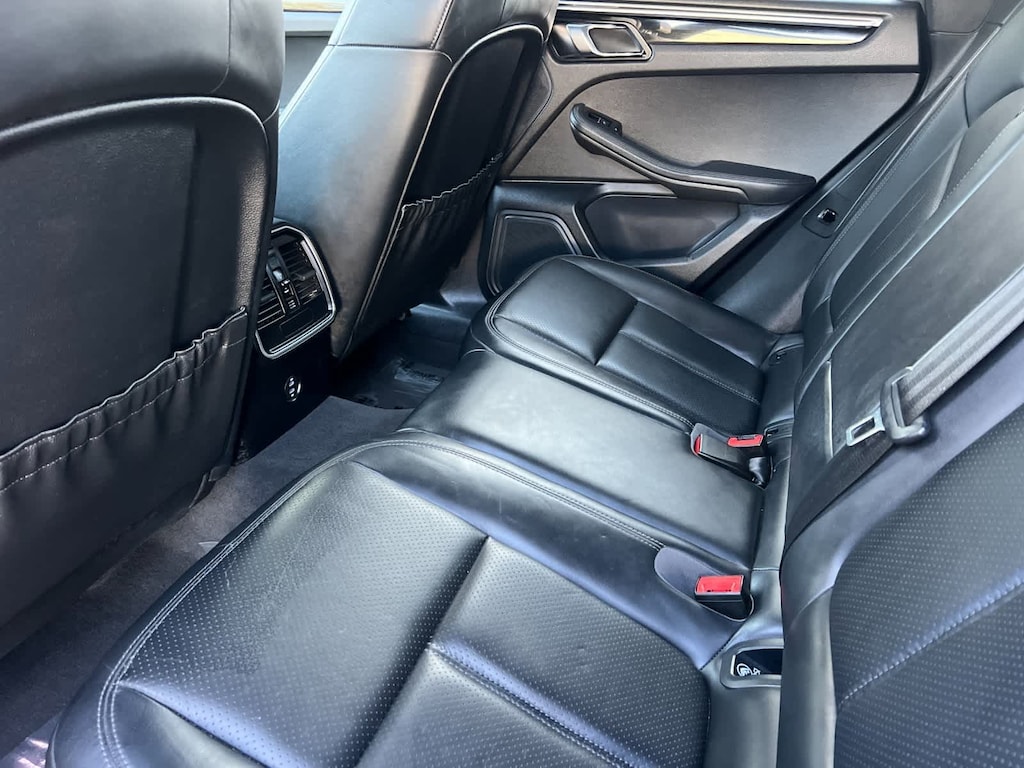 Used 2020 Porsche Macan SUV