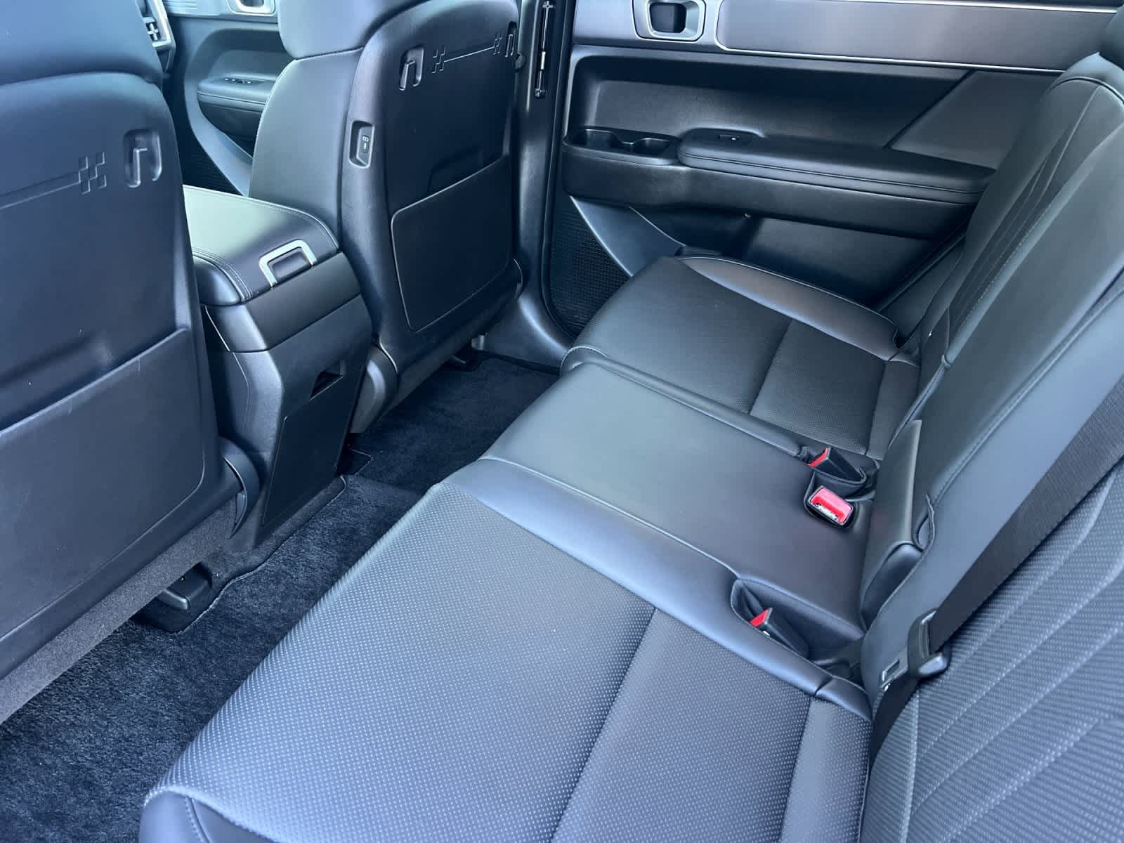 Thumbnail: 2024 Hyundai Santa Fe - 4