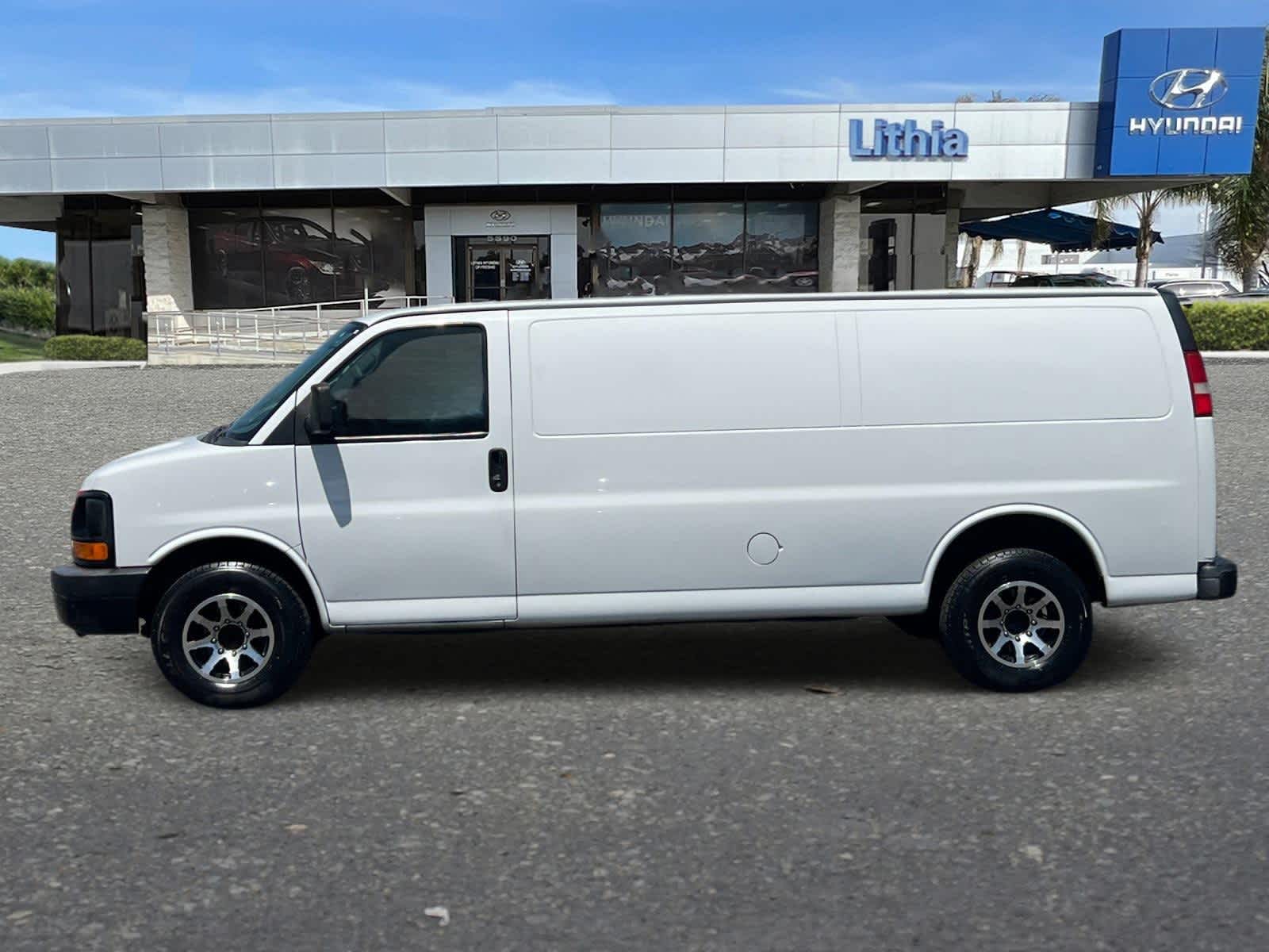 Thumbnail: 2013 Chevrolet Express - 5