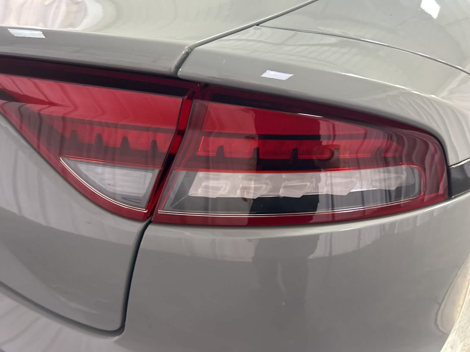 Thumbnail: 2022 Kia Stinger - 8