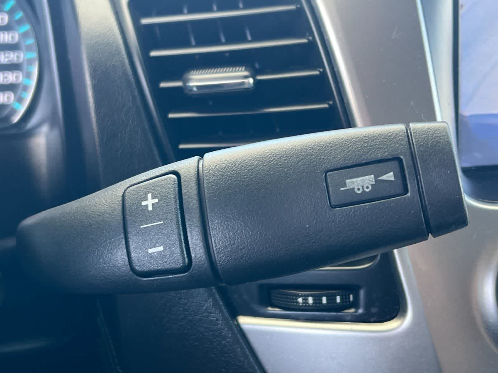 Thumbnail: 2016 Chevrolet Tahoe - 22