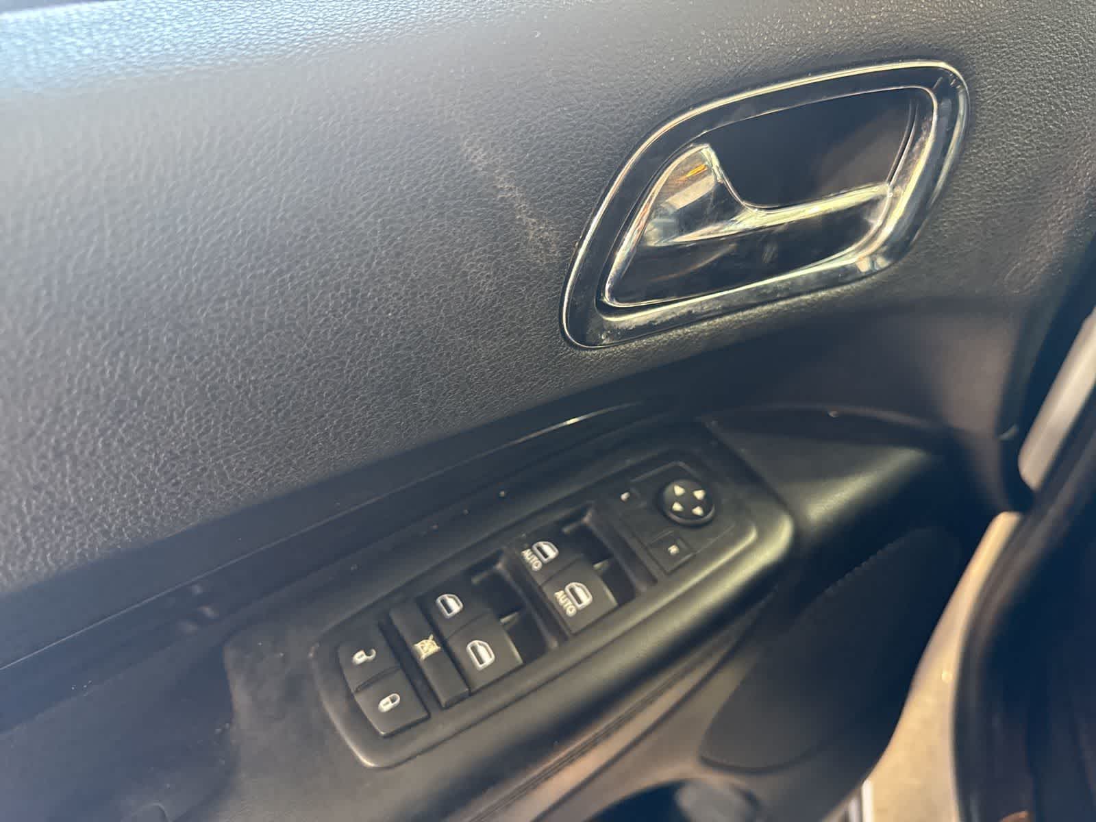 Thumbnail: 2013 Dodge Durango - 19