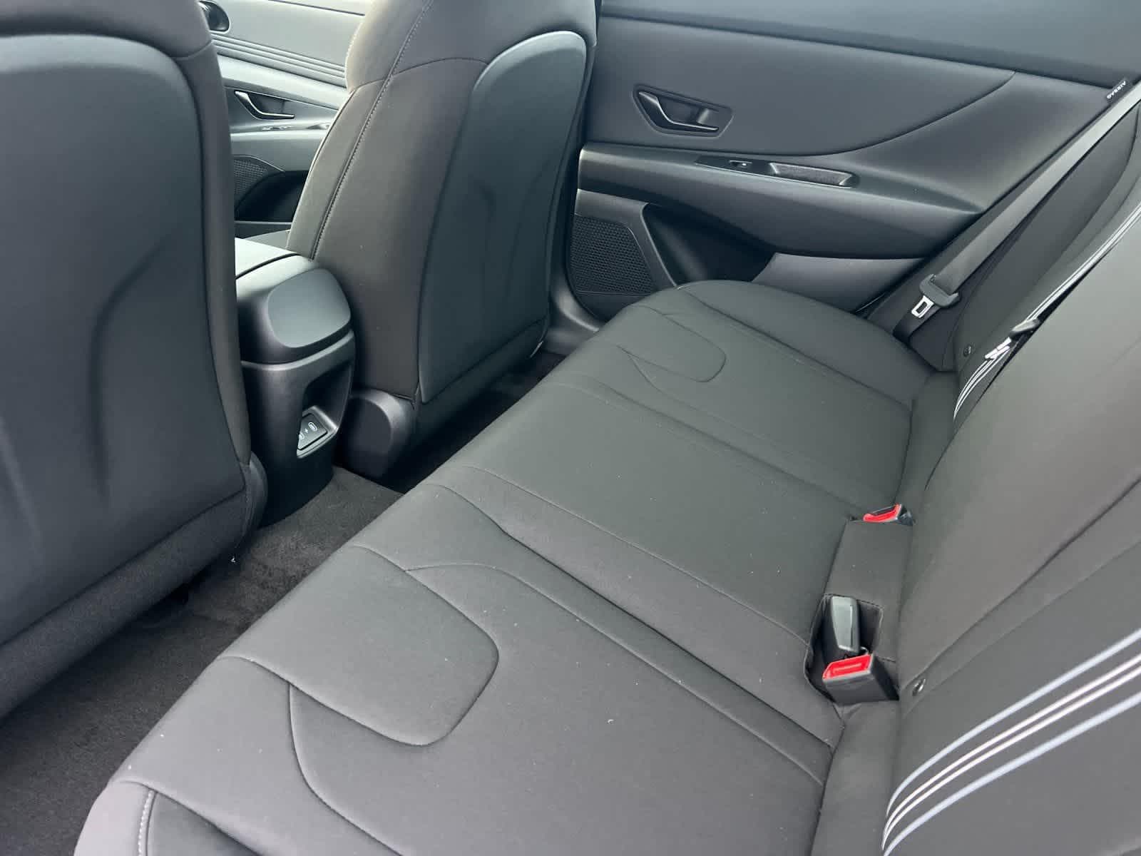 Thumbnail: 2026 Hyundai Elantra - 4