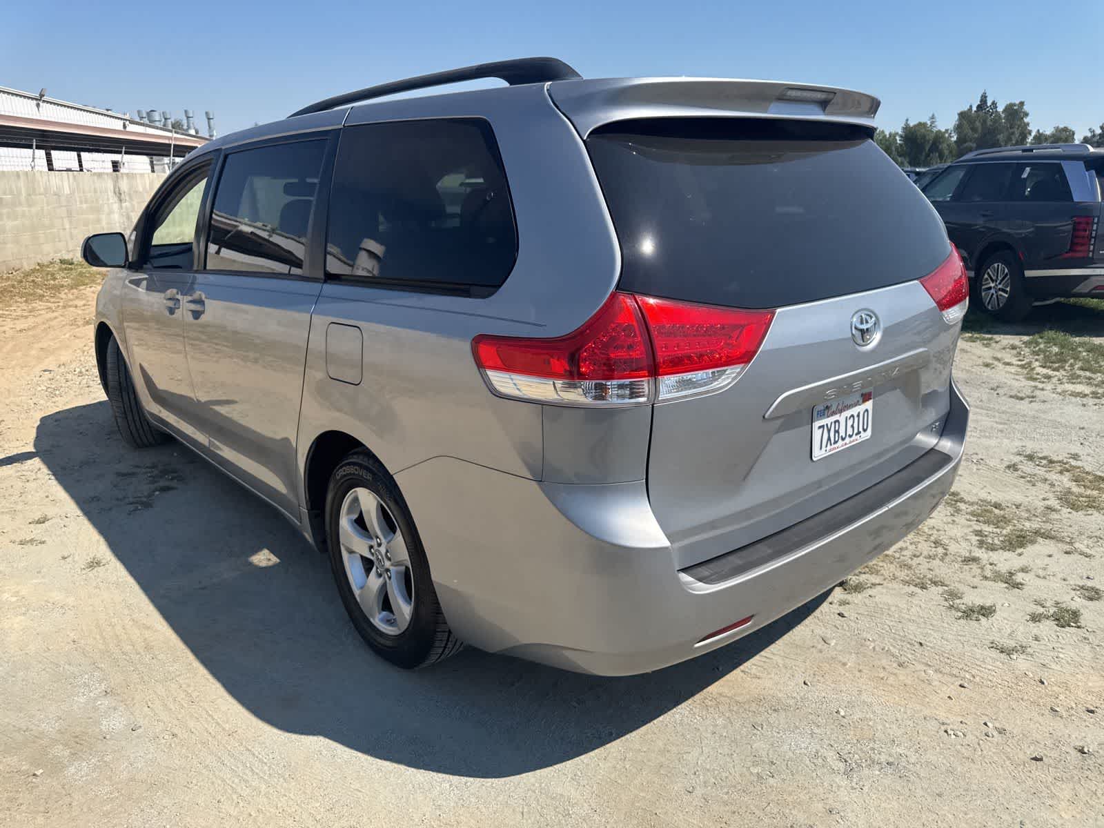 Thumbnail: 2012 Toyota Sienna - 7