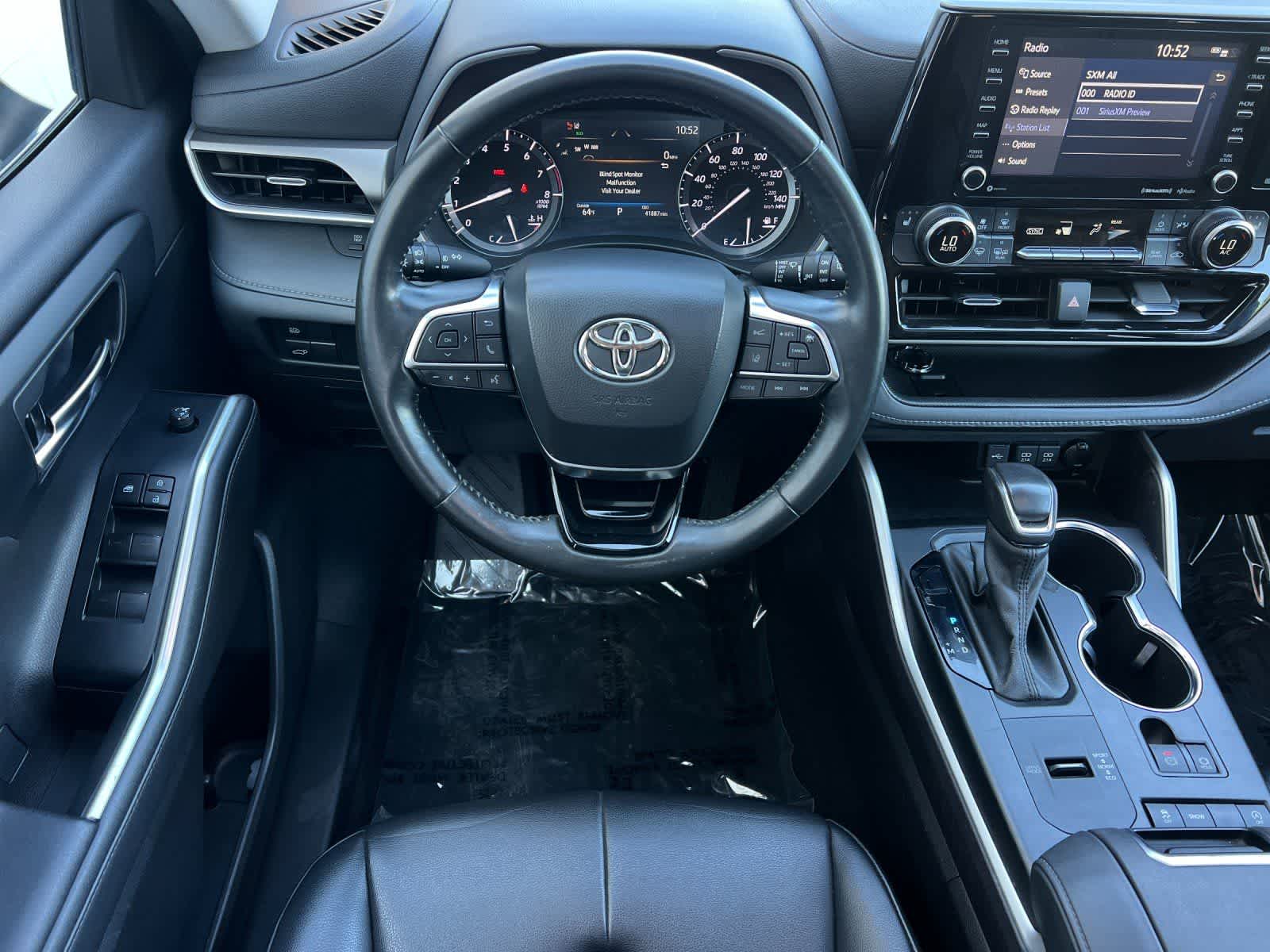 Thumbnail: 2021 Toyota Highlander - 15