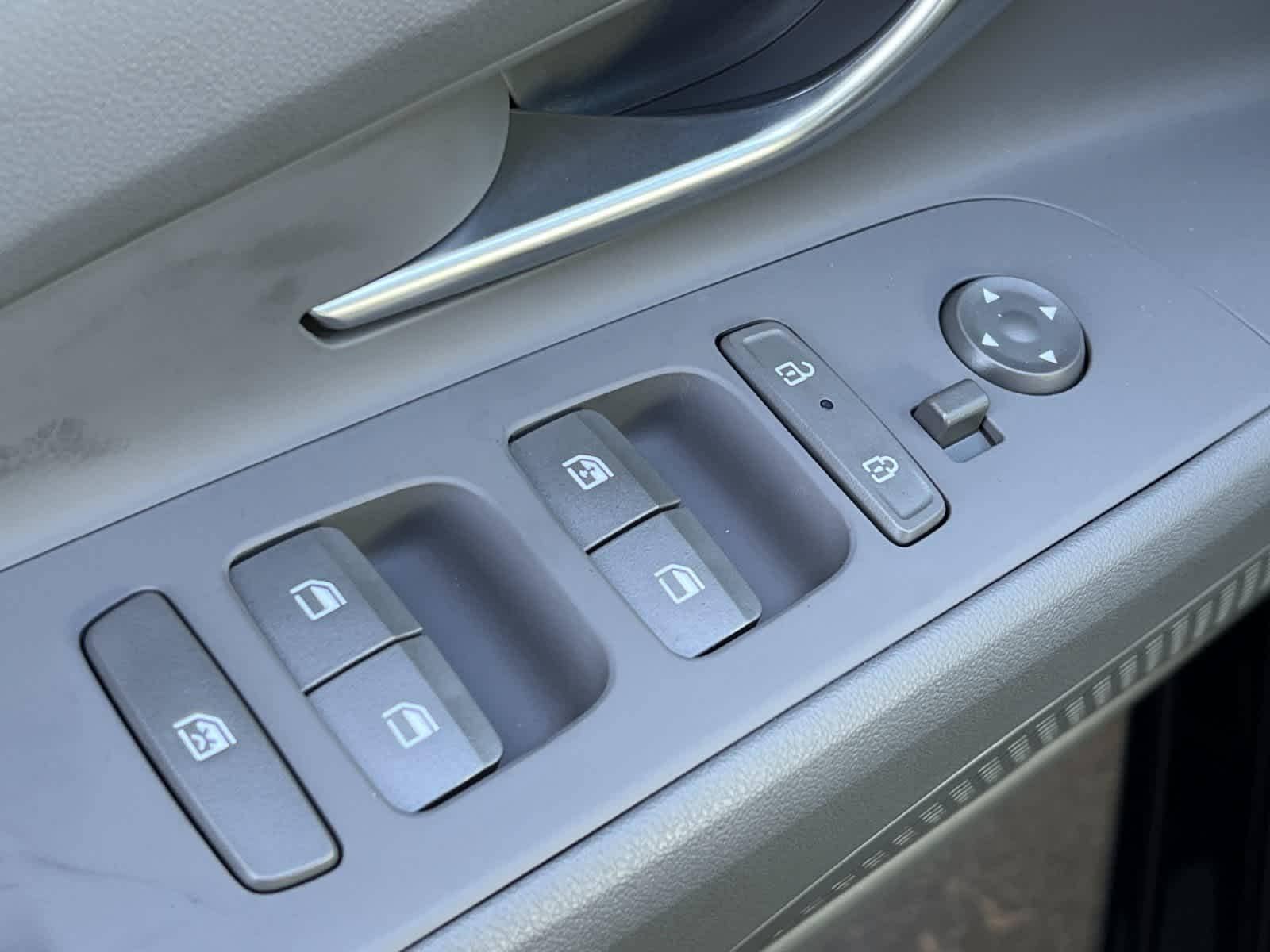 Thumbnail: 2025 Hyundai Elantra - 14