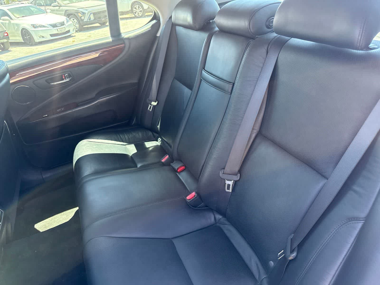 Thumbnail: 2010 Lexus LS - 15