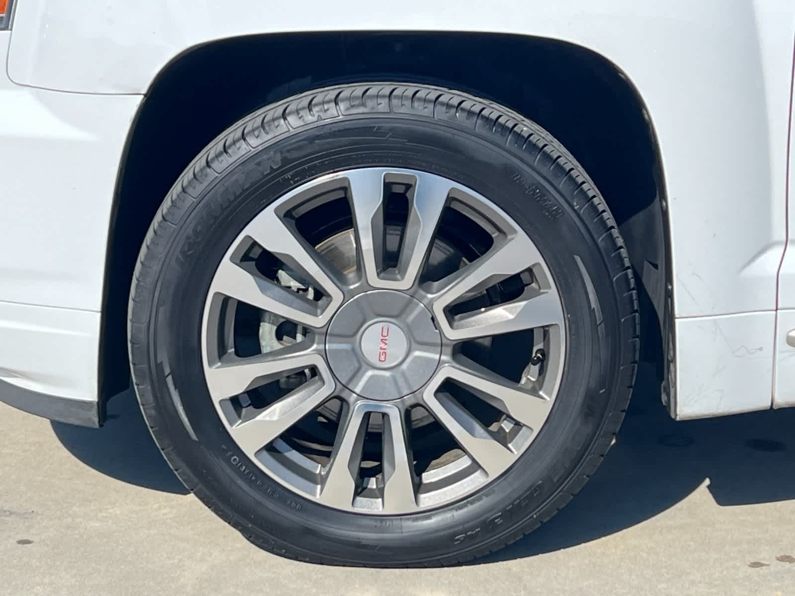 Thumbnail: 2017 GMC Terrain - 25