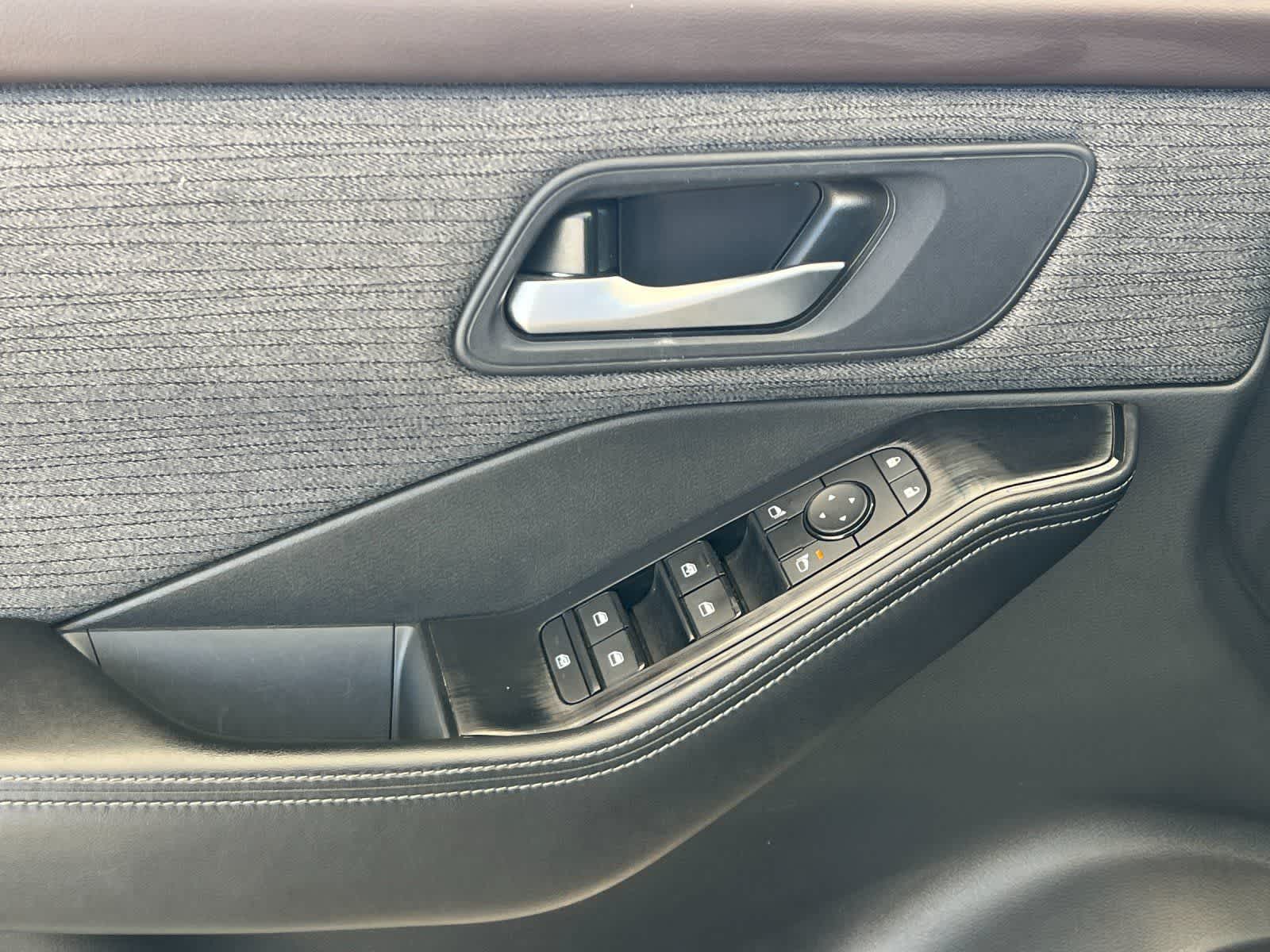 Thumbnail: 2023 Nissan Rogue - 13