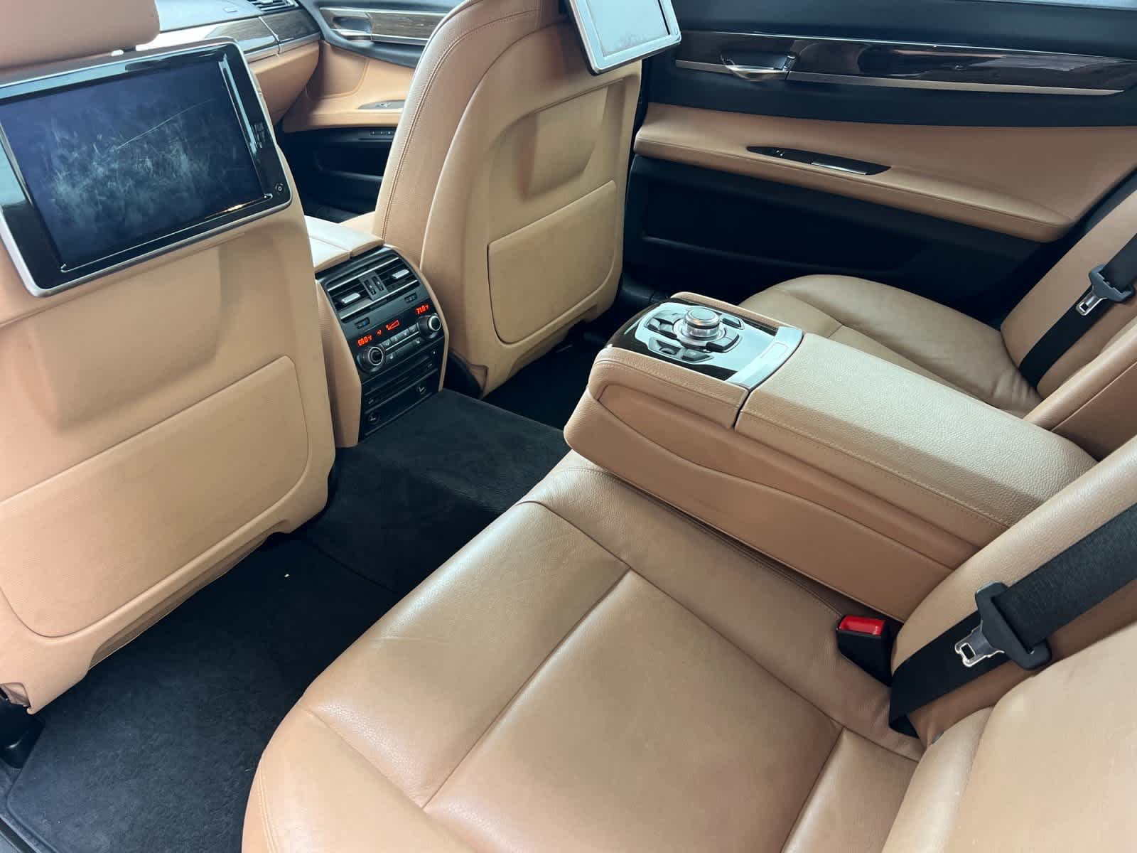 Thumbnail: 2013 BMW 7 Series - 5