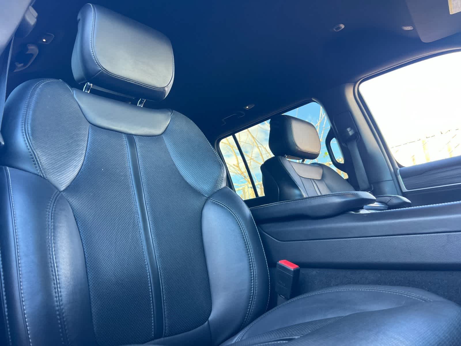 Thumbnail: 2024 Jeep Wagoneer - 18