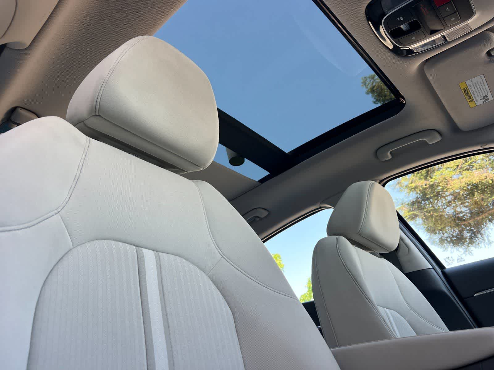 Thumbnail: 2023 Hyundai Sonata - 17