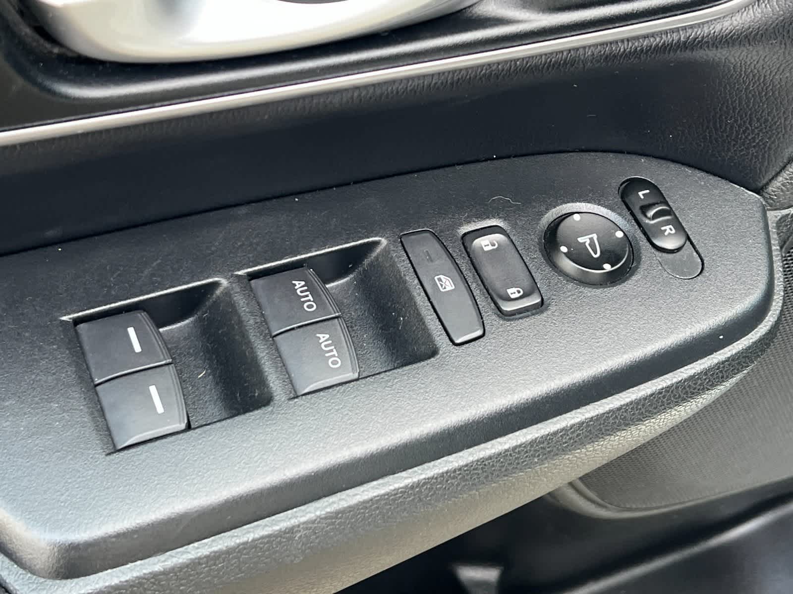 Thumbnail: 2018 Honda CR-V - 13