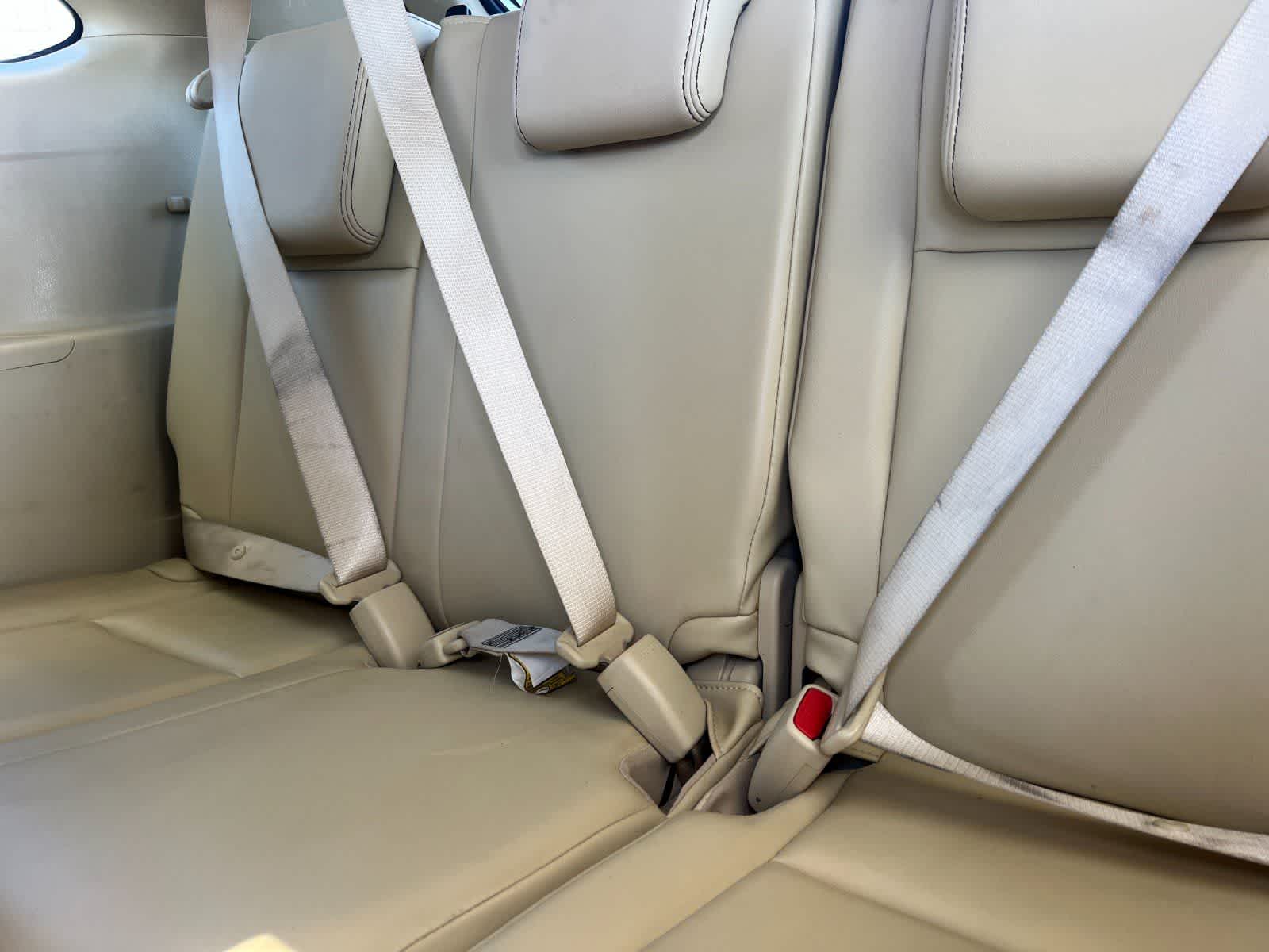 Thumbnail: 2014 Toyota Highlander - 16