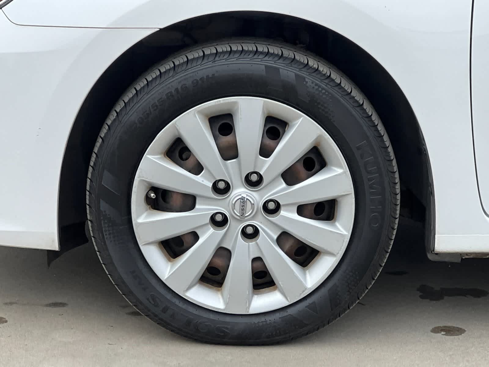 Thumbnail: 2016 Nissan Sentra - 23