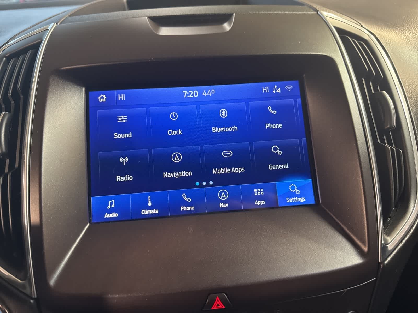 Thumbnail: 2020 Ford Edge - 22