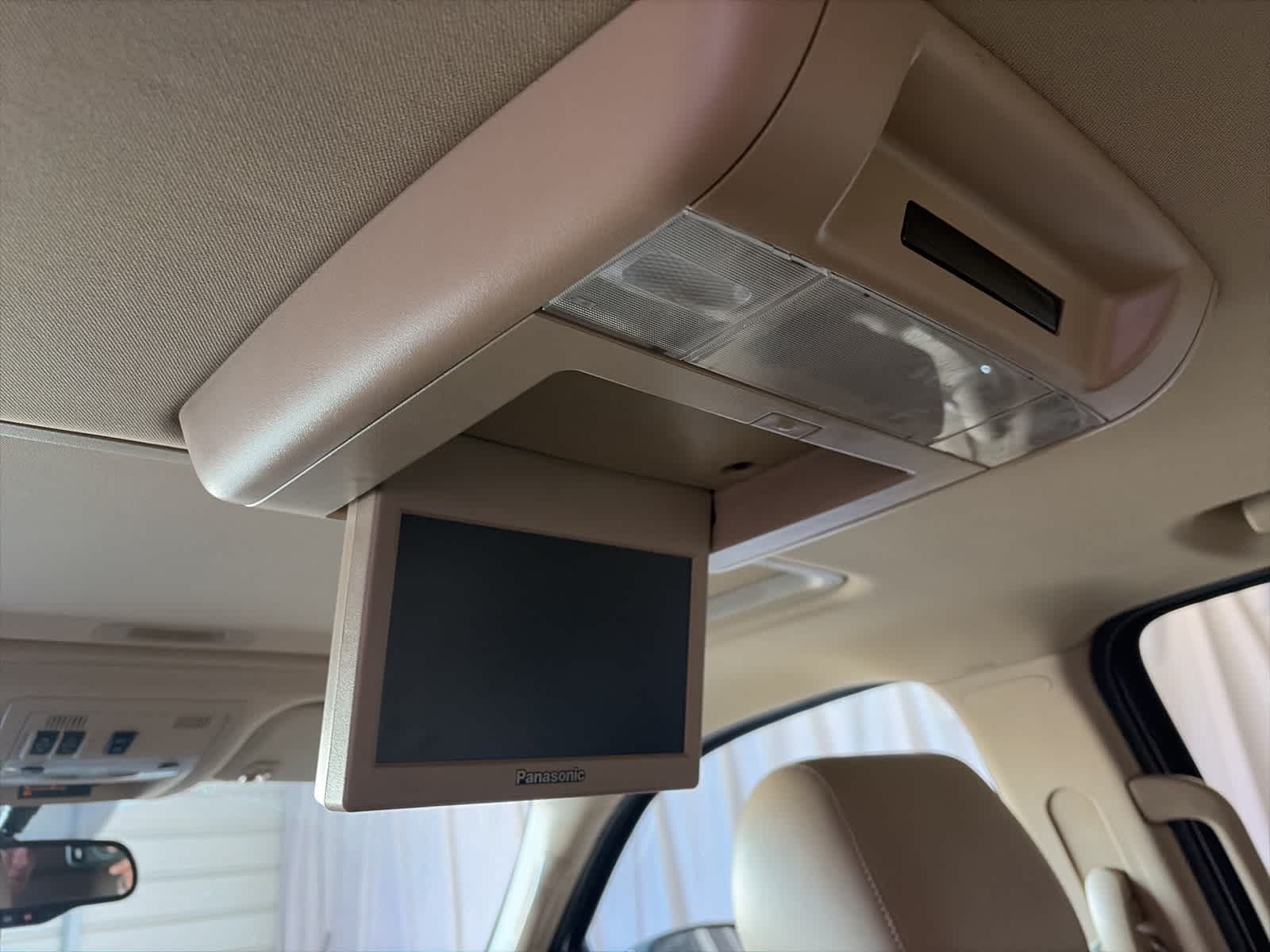 Thumbnail: 2014 Chevrolet Tahoe - 24