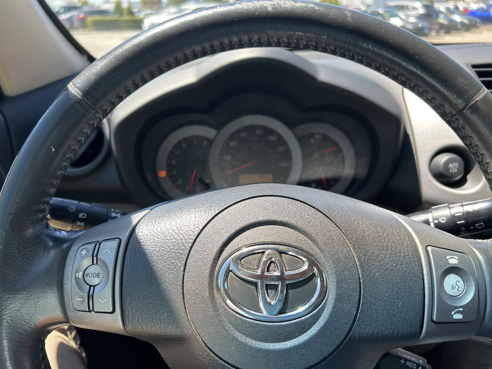 Thumbnail: 2008 Toyota RAV4 - 29