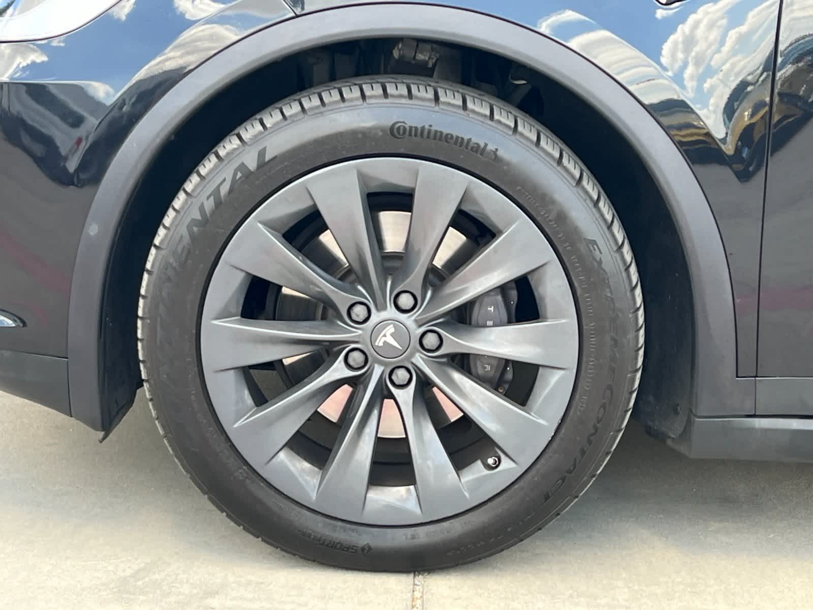 Thumbnail: 2017 Tesla Model X - 26