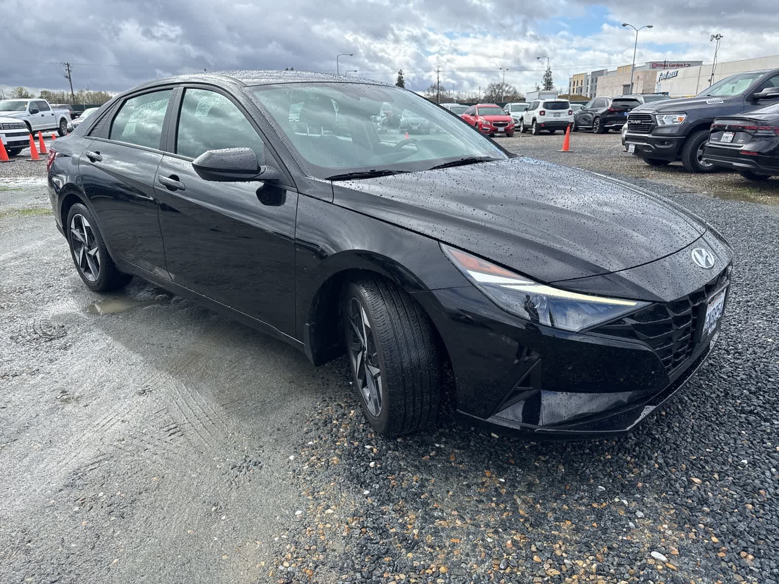 Thumbnail: 2023 Hyundai Elantra - 3