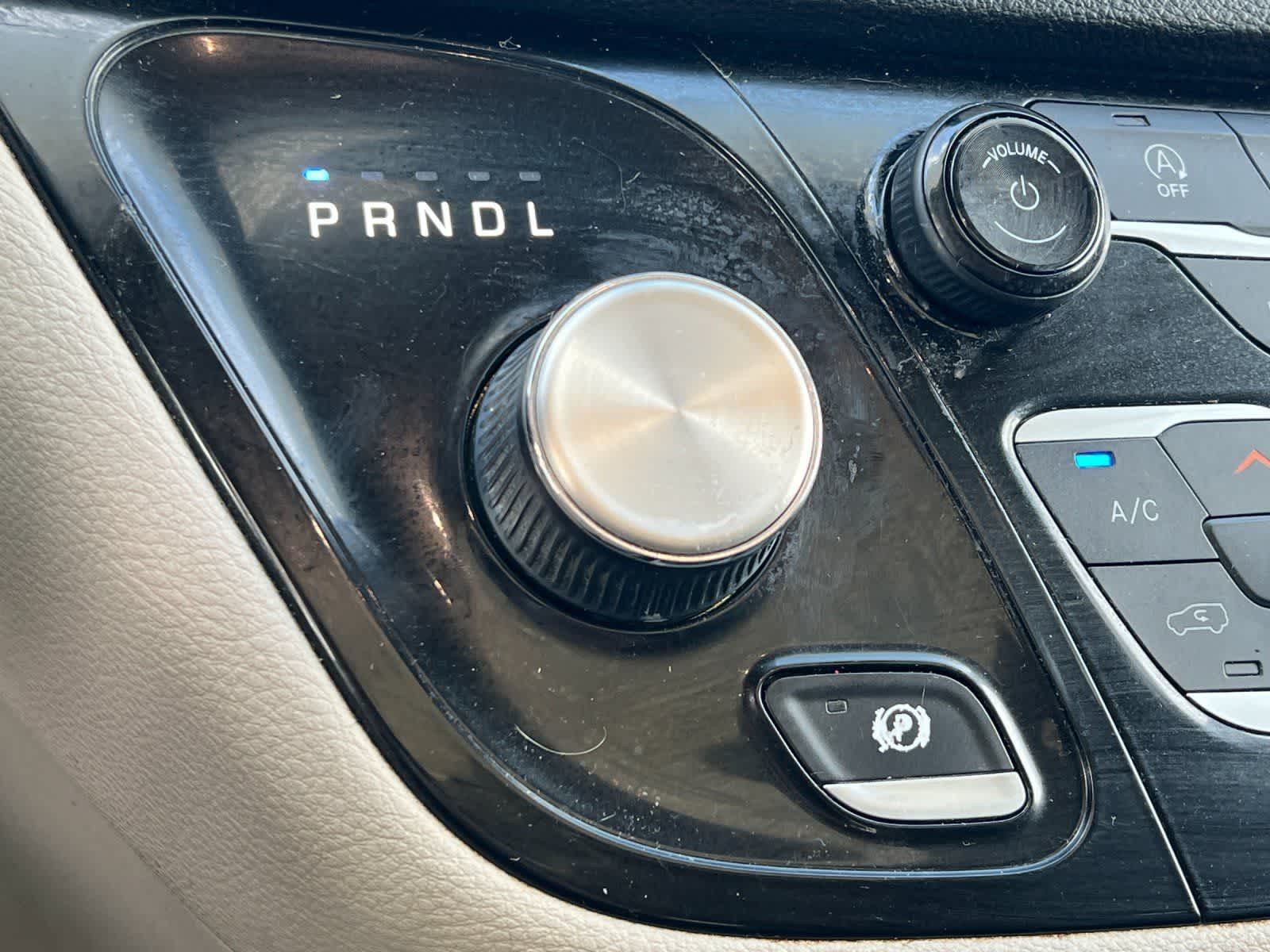 Thumbnail: 2020 Chrysler Pacifica - 23