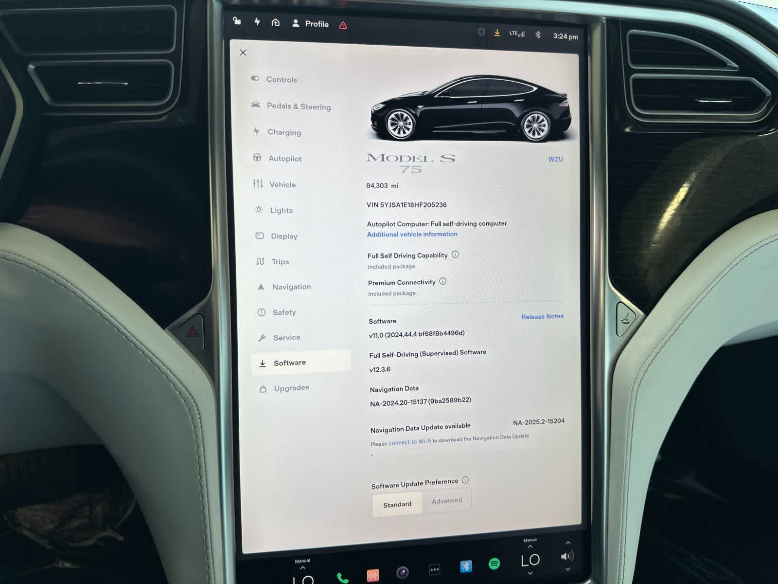 Thumbnail: 2017 Tesla Model S - 28