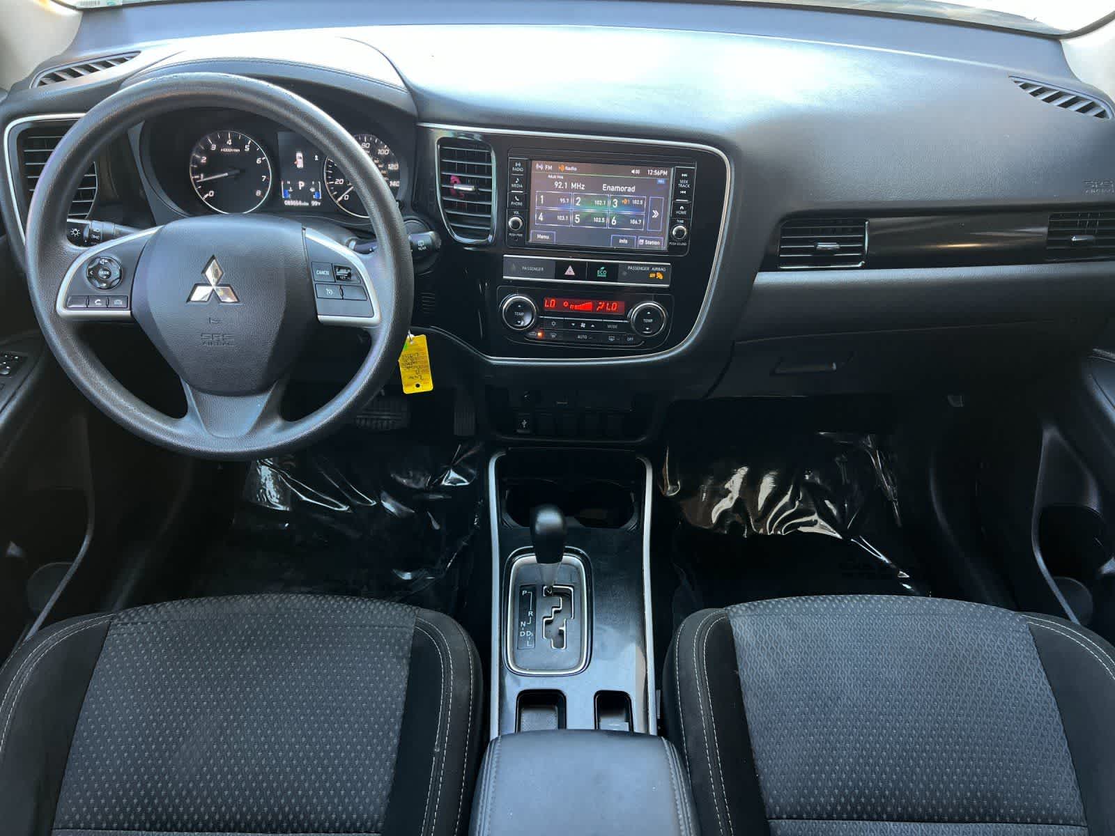 Thumbnail: 2019 Mitsubishi Outlander - 4