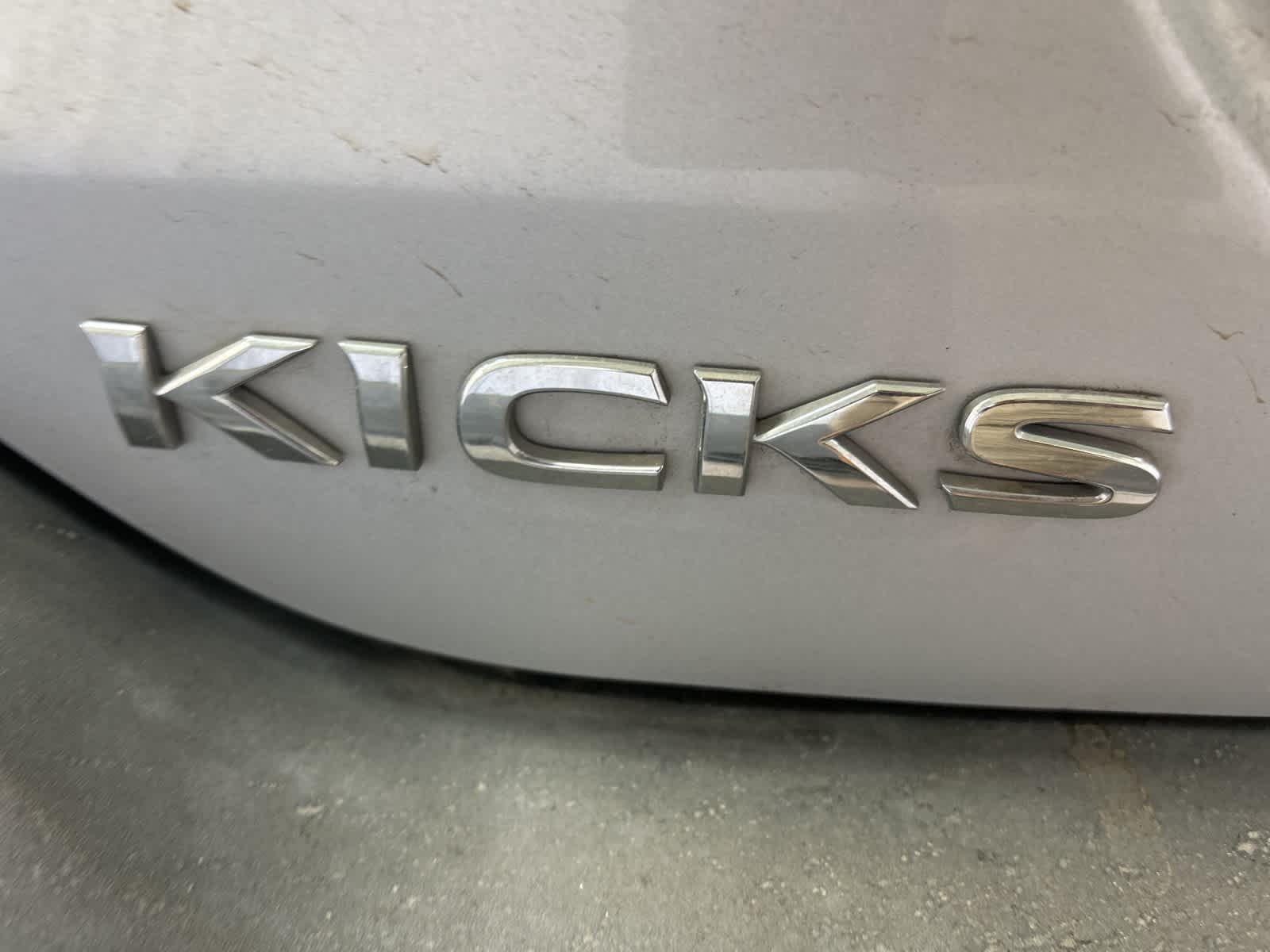 Thumbnail: 2020 Nissan Kicks - 11