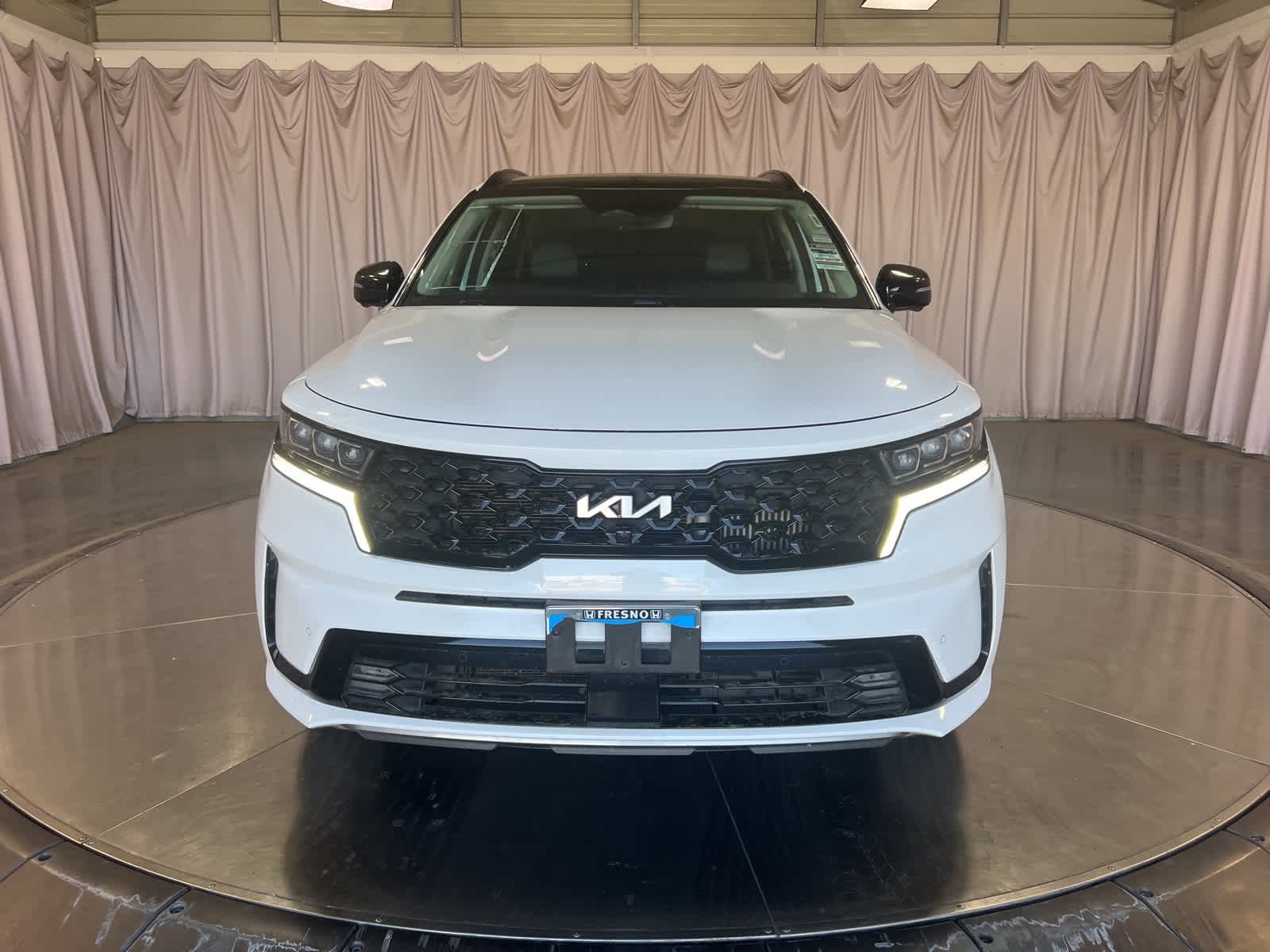 Thumbnail: 2022 Kia Sorento - 2