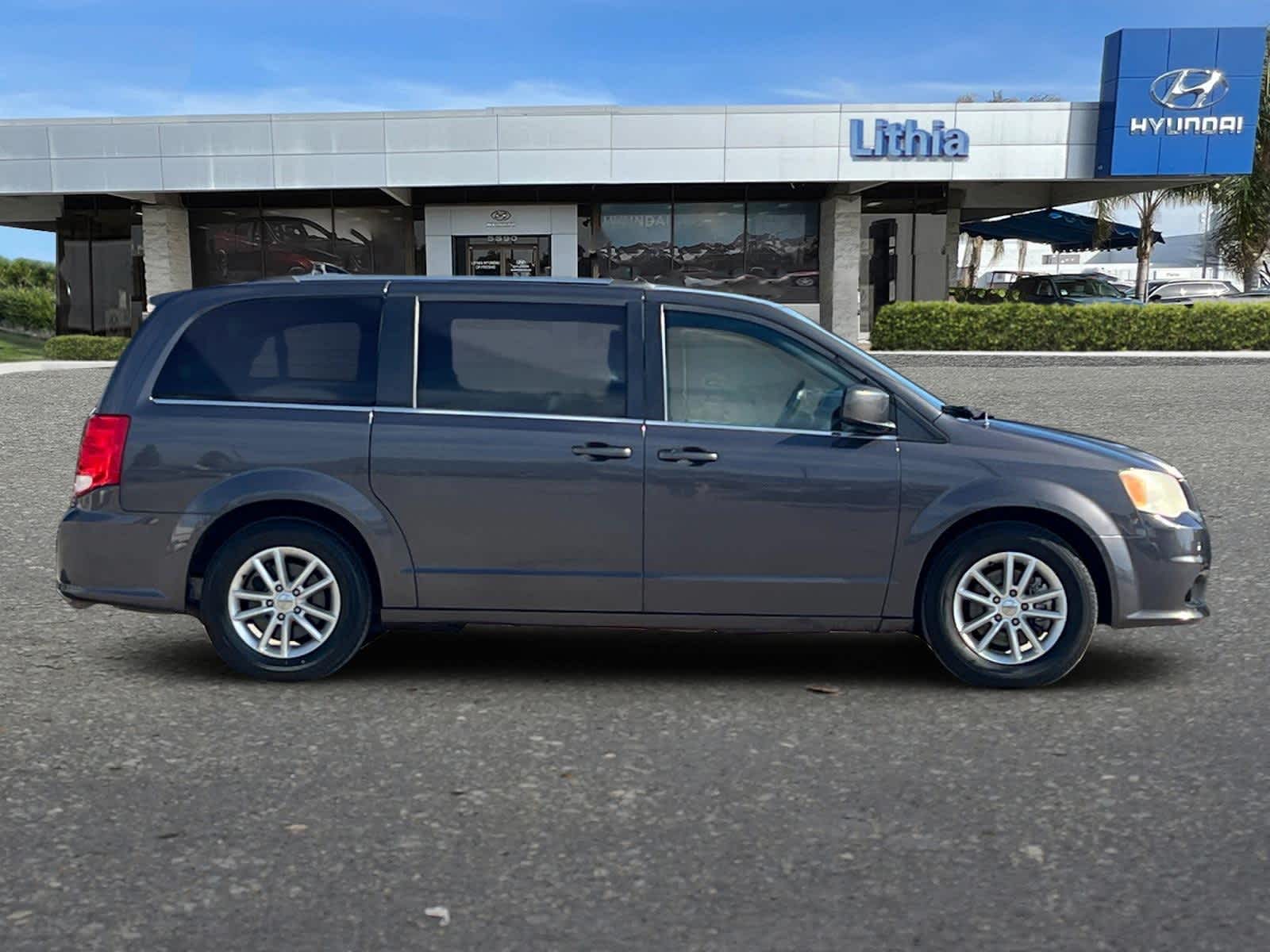 Thumbnail: 2019 Dodge Grand Caravan - 8