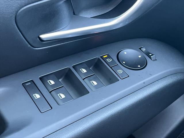 2025 Hyundai Santa Cruz SE 13