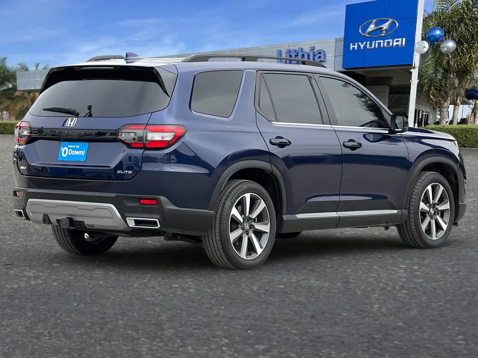 Thumbnail: 2023 Honda Pilot - 2