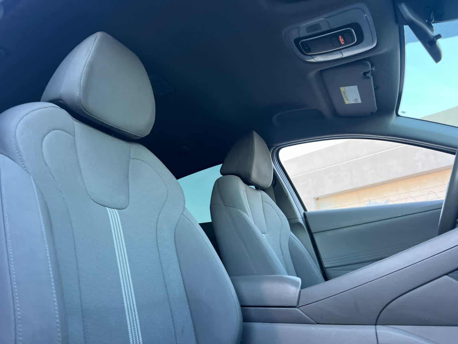 Thumbnail: 2021 Hyundai Elantra - 17