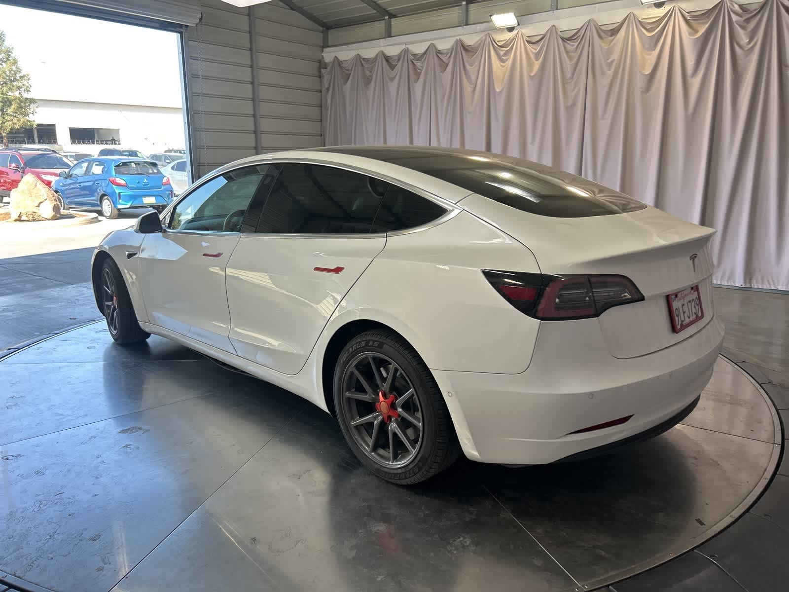 Thumbnail: 2020 Tesla Model 3 - 12