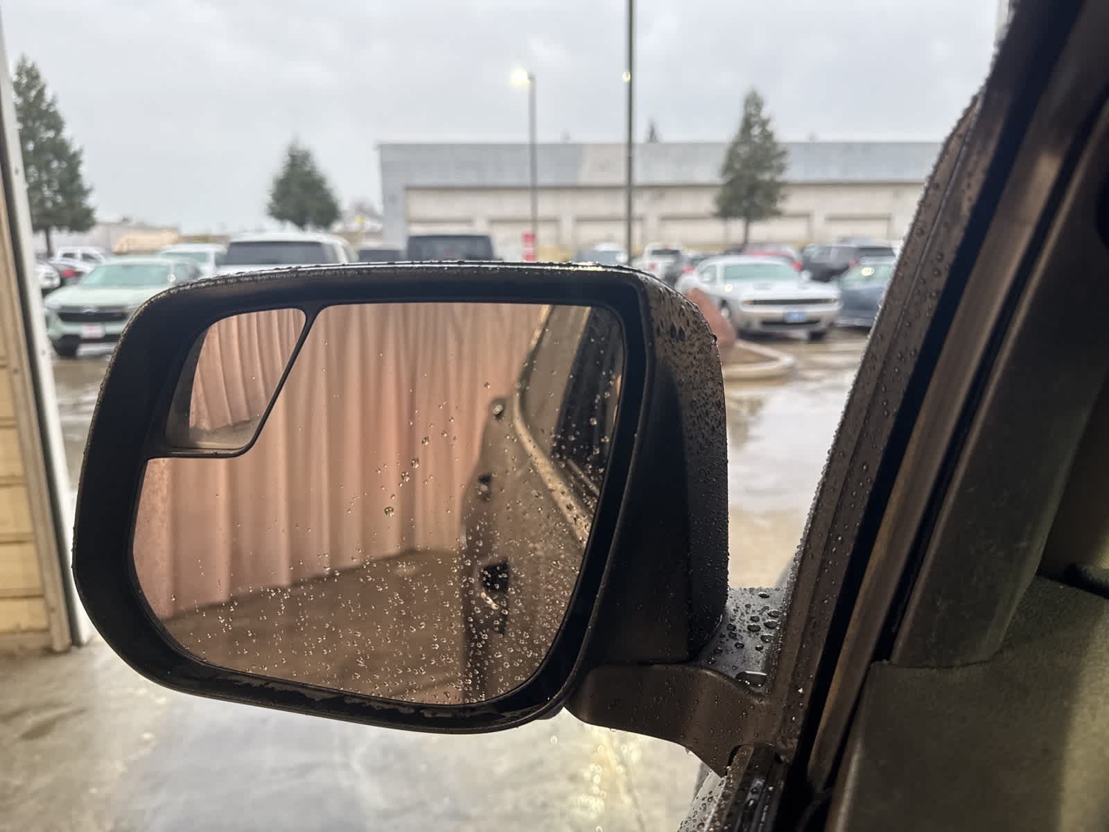 Thumbnail: 2016 Chevrolet Colorado - 28