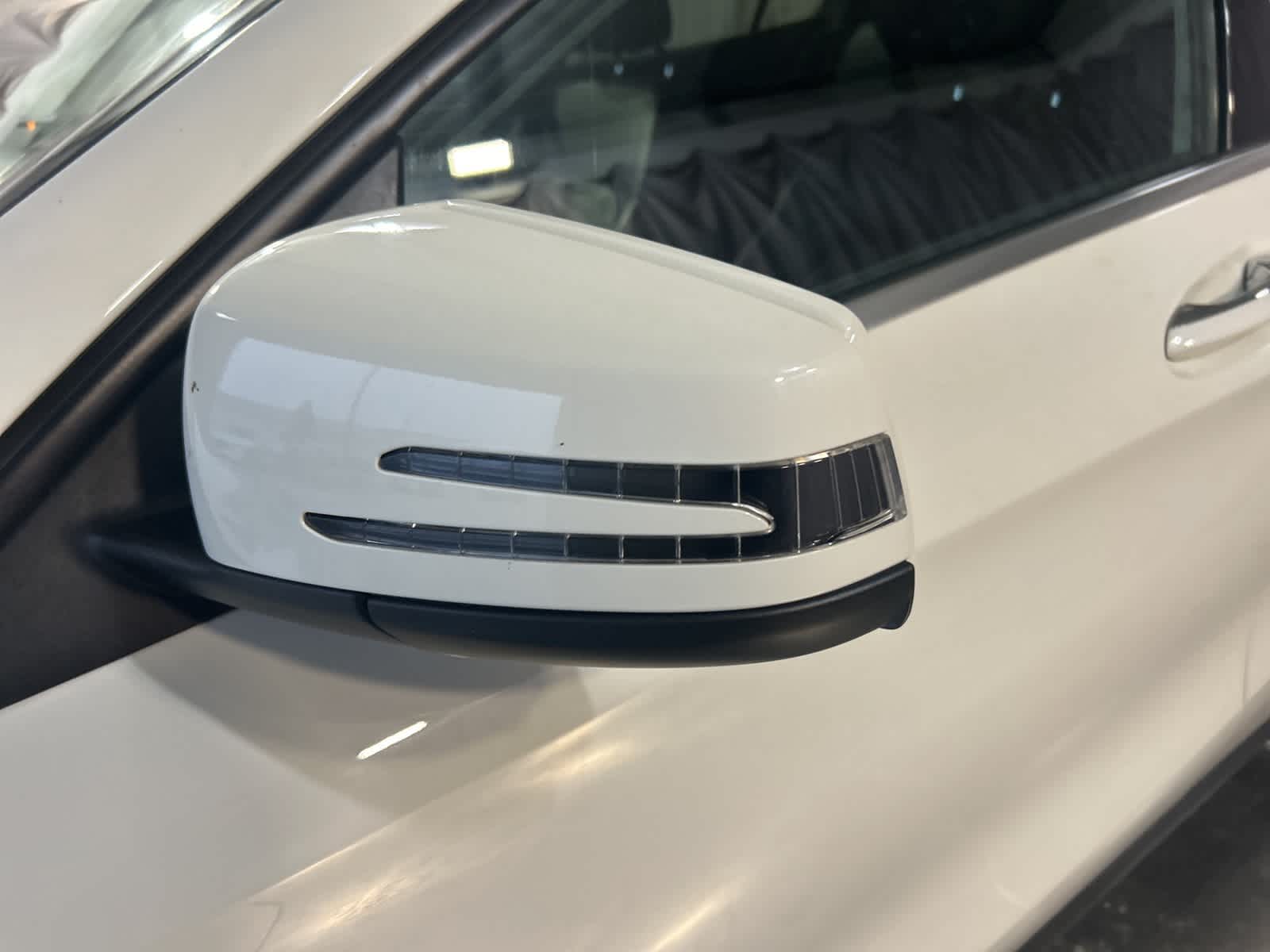 Thumbnail: 2016 Mercedes-Benz GLA - 16