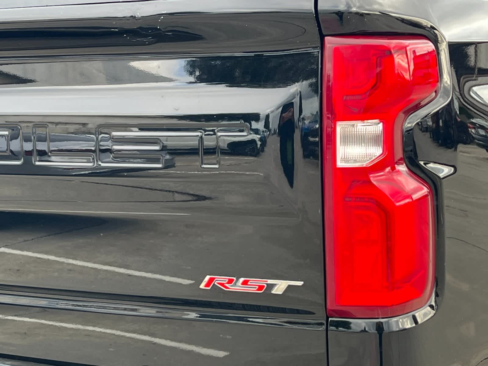 Thumbnail: 2019 Chevrolet Silverado 1500 - 26