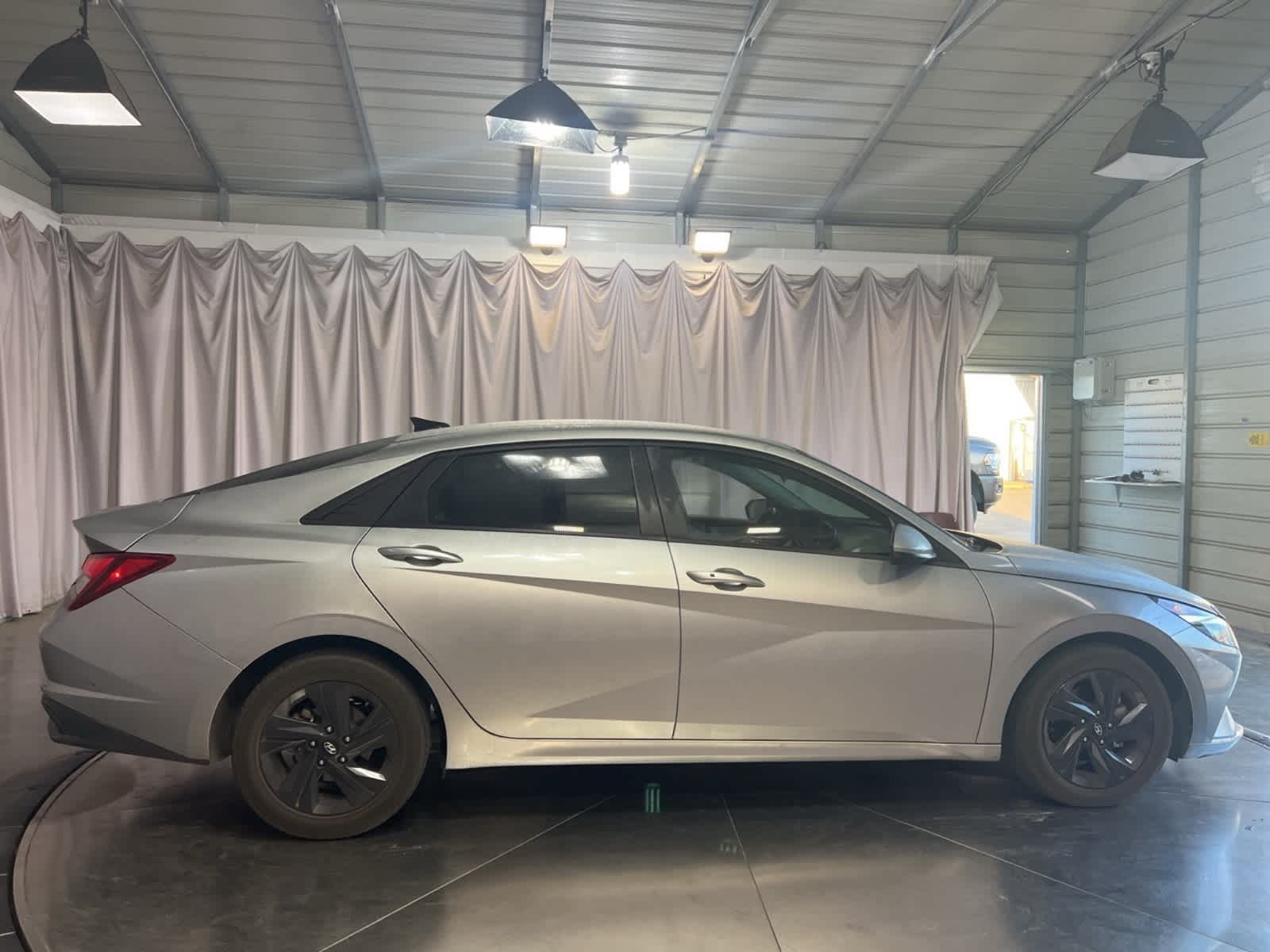 Thumbnail: 2021 Hyundai Elantra - 7