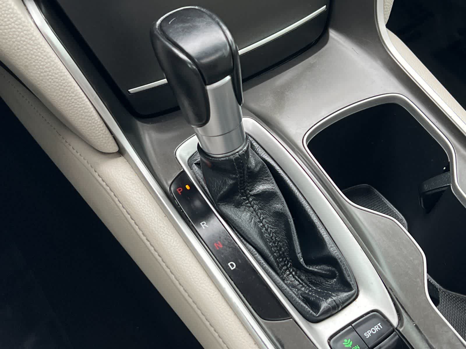 Thumbnail: 2018 Honda Accord - 22