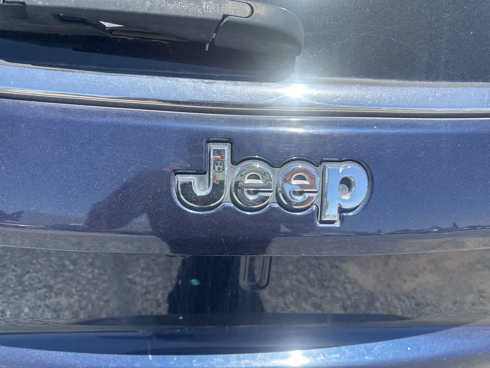 Thumbnail: 2020 Jeep Compass - 12