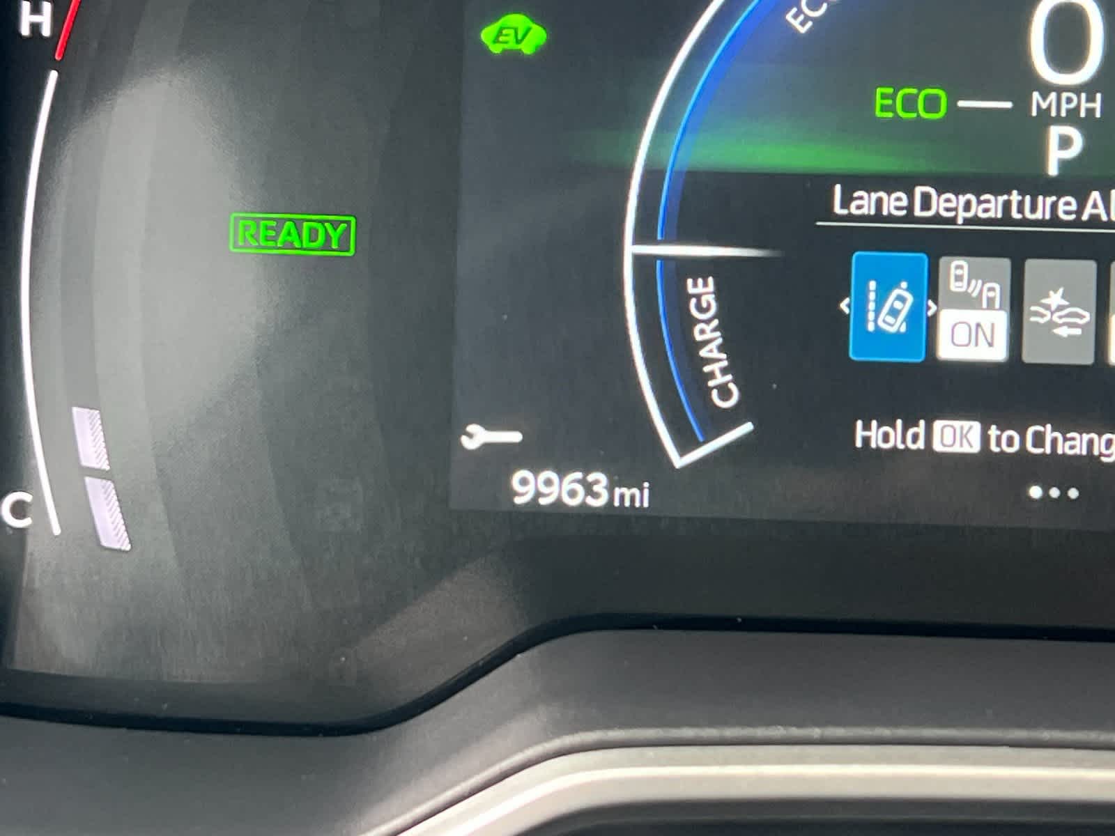 Thumbnail: 2024 Toyota Corolla Cross - 24