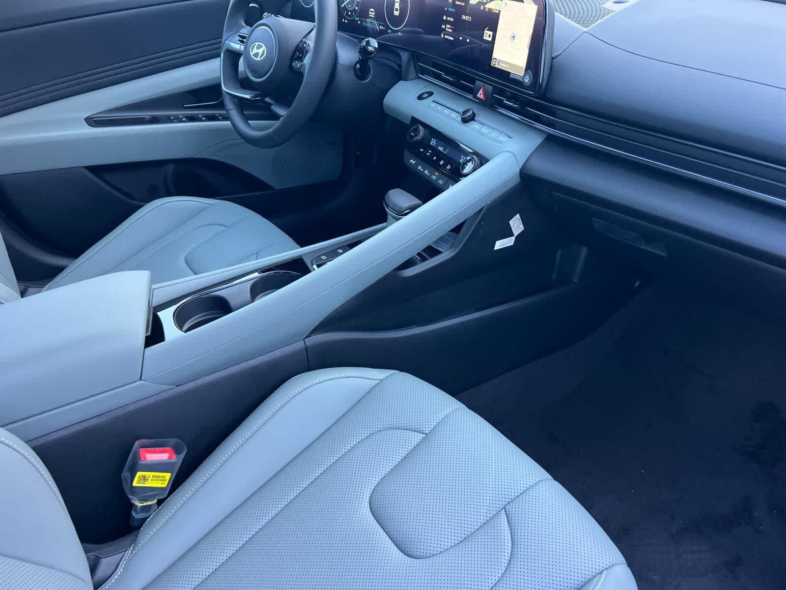 Thumbnail: 2026 Hyundai Elantra - 16